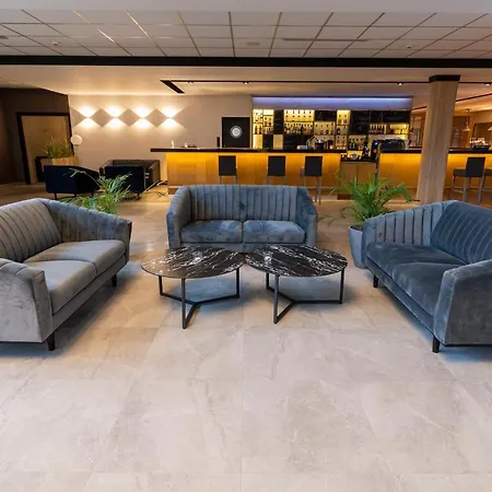 Hotel Omega